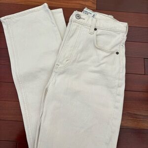 Abercrombie & Fitch White 90s High Rise Straight Jeans